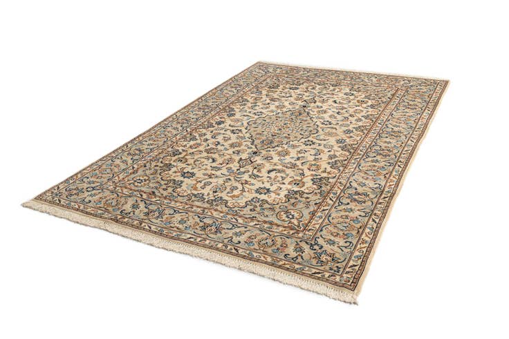 Detail image of 6' 5 x 9' 9 Kashan Wool Rug