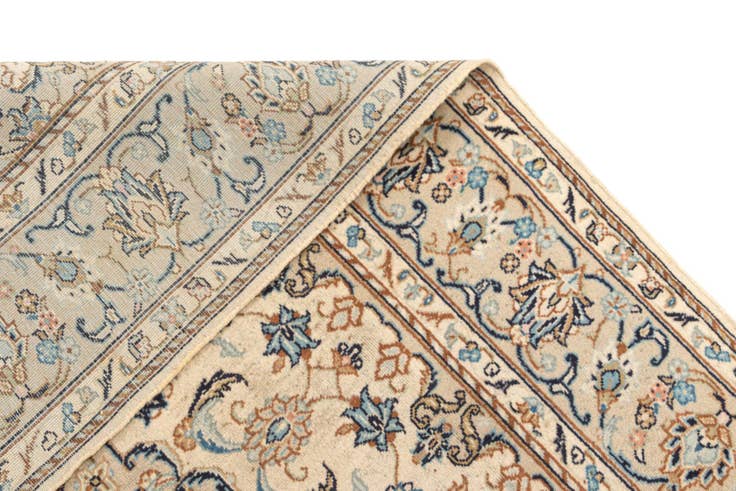 Detail image of 6' 5 x 9' 9 Kashan Wool Rug