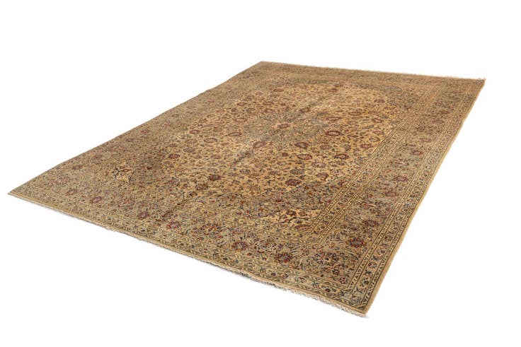 Detail image of 9' 5 x 12' 6 Kashan Wool Rug