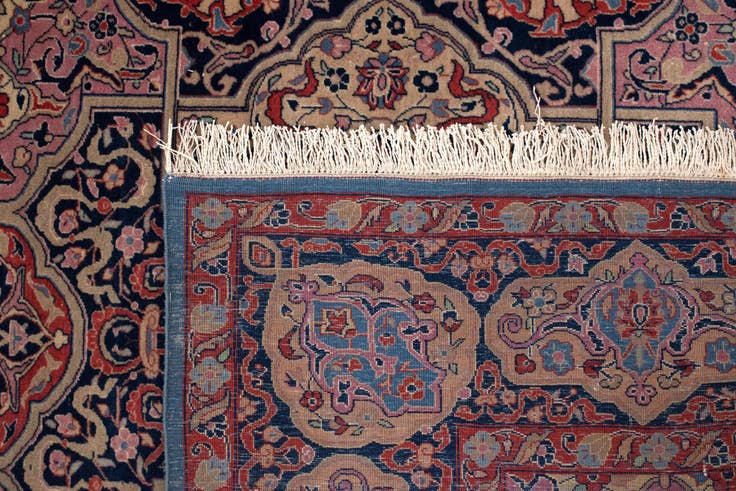 Detail image of 4' 5 x 6' 6 Hand Knotted Kashan Persian Rug