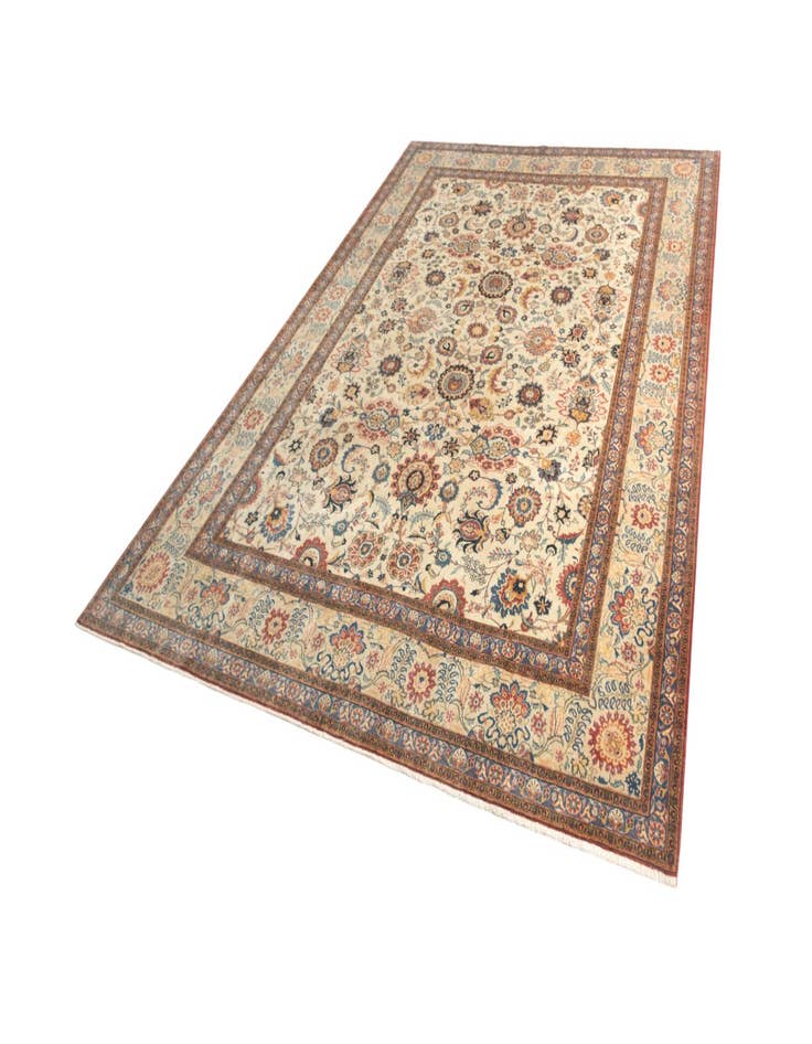 Detail image of 9' 1 x 12' 10 Kashan Rug