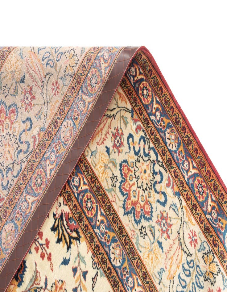 Detail image of 9' 1 x 12' 10 Kashan Rug