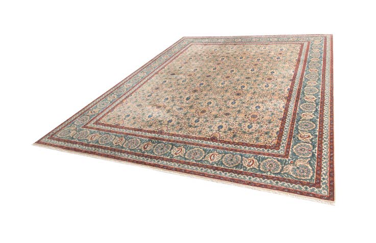 Detail image of 10' 2 x 12' 10 Kashan Rug