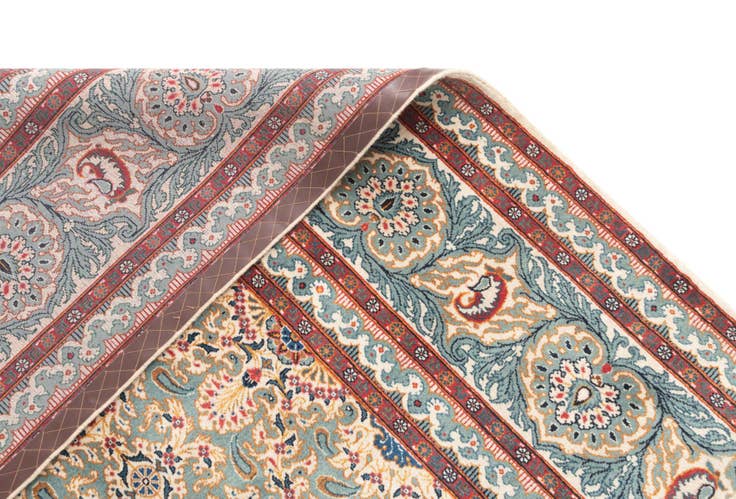 Detail image of 10' 2 x 12' 10 Kashan Rug