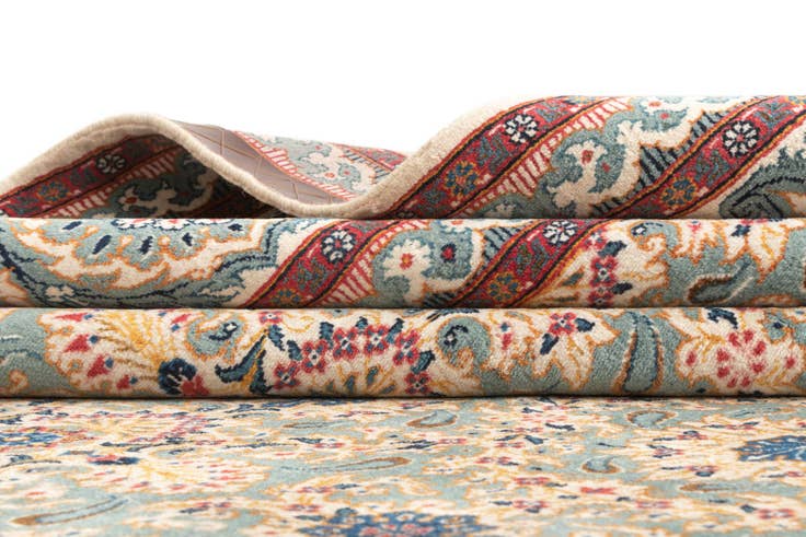 Detail image of 10' 2 x 12' 10 Kashan Rug