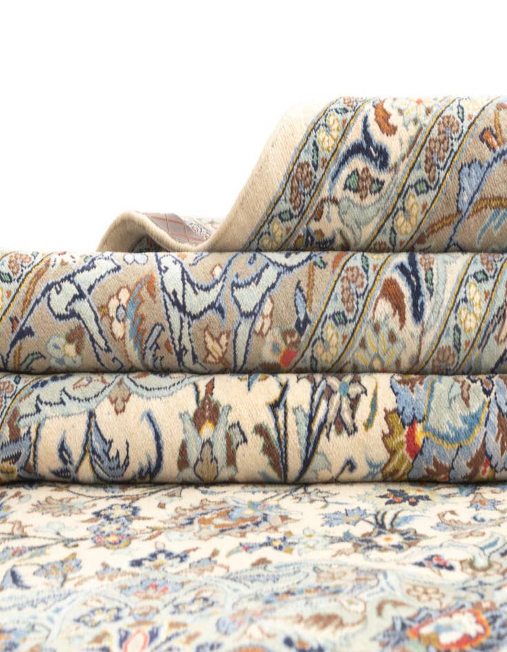 Detail image of 9' 10 x 16' 3 Kashan Rug