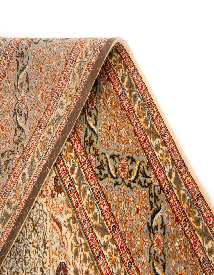 Detail image of 10' 6 x 14' 1 Kashan Rug