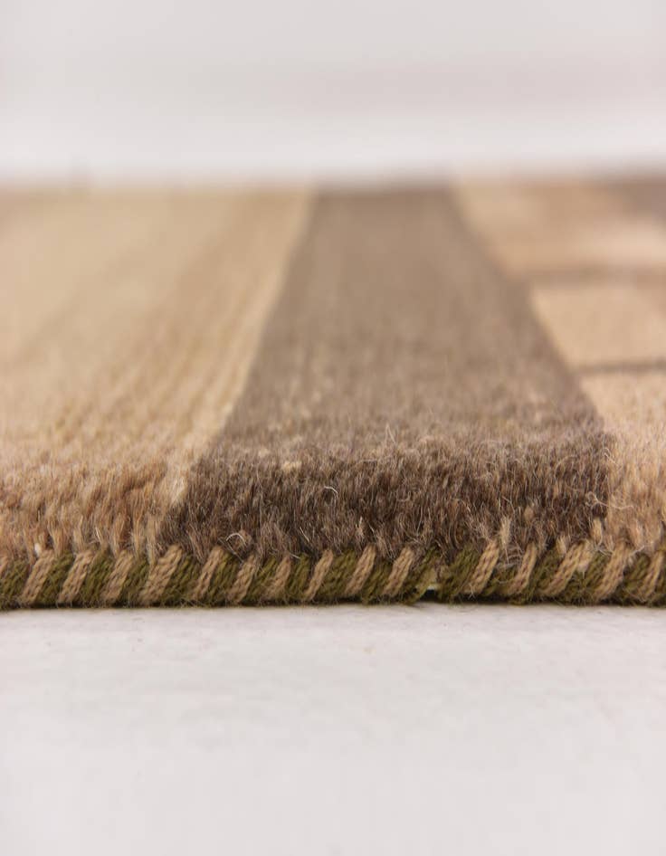 Detail image of 2' 7 x 4' 4  Hand Knotted Kashkuli Gabbeh Wool Rug