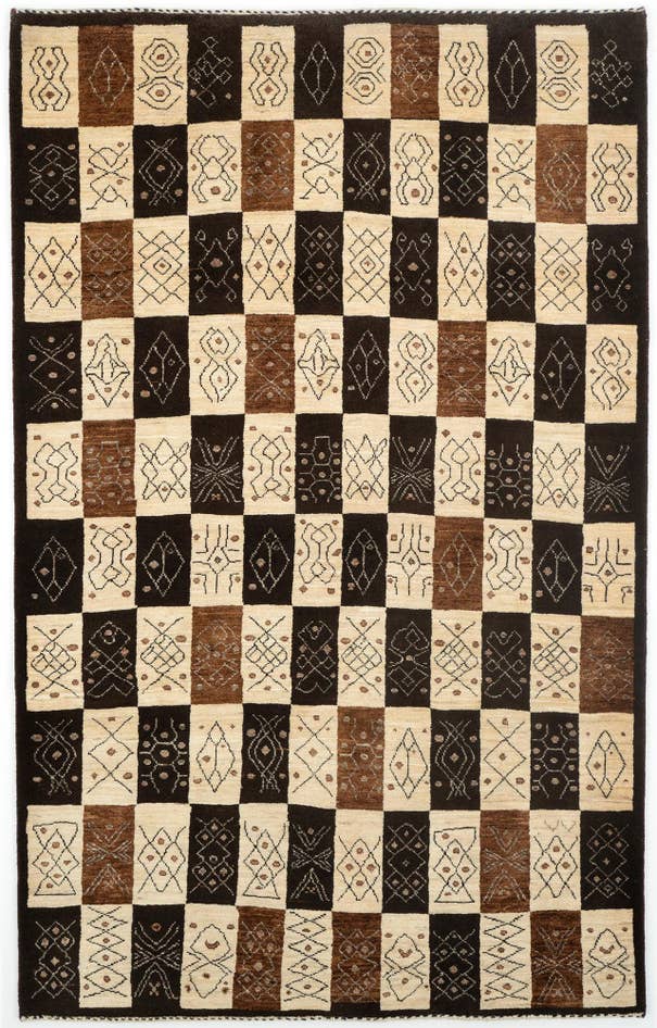 Detail image of 4' 1 x 6' 6 Kashkuli Wool Rug