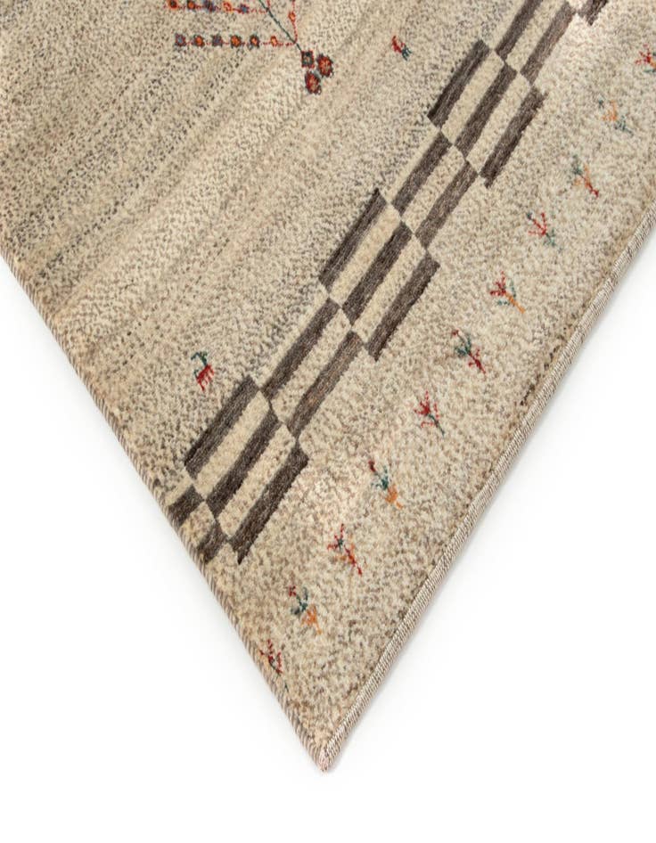 Detail image of 2' 7 x 4' 4 Kashkuli Wool Rug