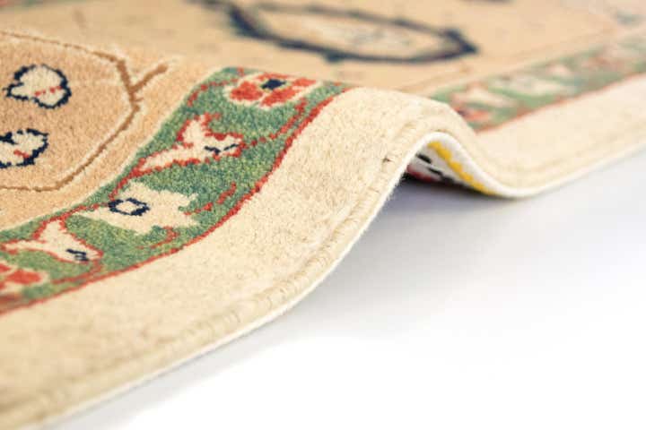 5' 3 x 8' Hand Knotted Kashkuli Persian Rug