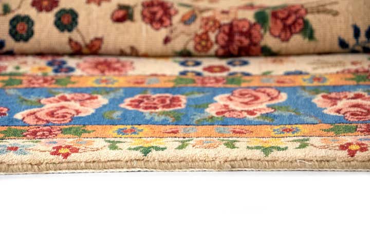 5' 6 x 6' 1 Hand Knotted Kashkuli Persian Rug