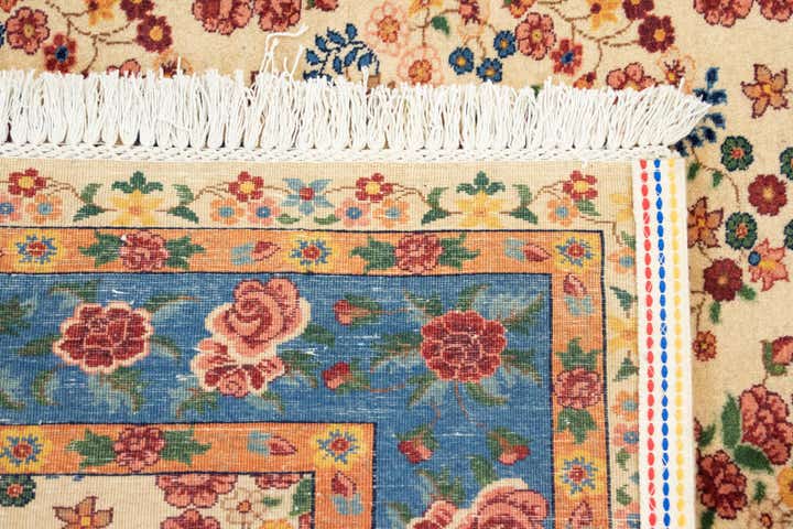 5' 6 x 6' 1 Hand Knotted Kashkuli Persian Rug