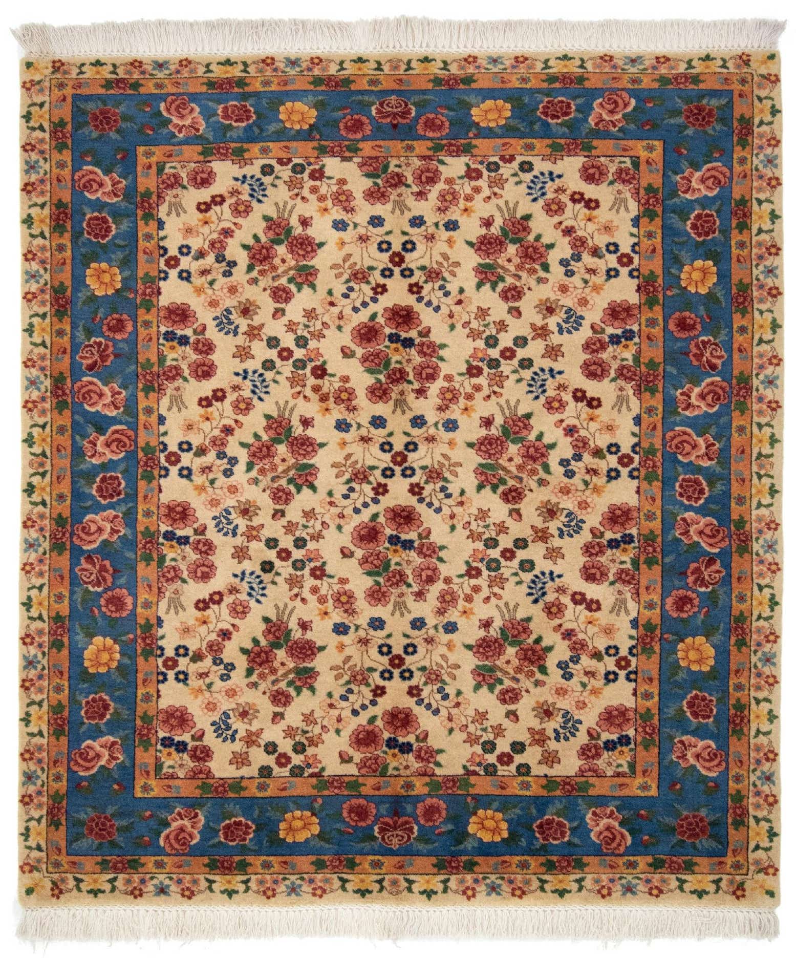 5' 6 x 6' 1 Hand Knotted Kashkuli Persian Rug