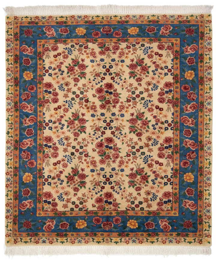 5' 6 x 6' 1 Hand Knotted Kashkuli Persian Rug