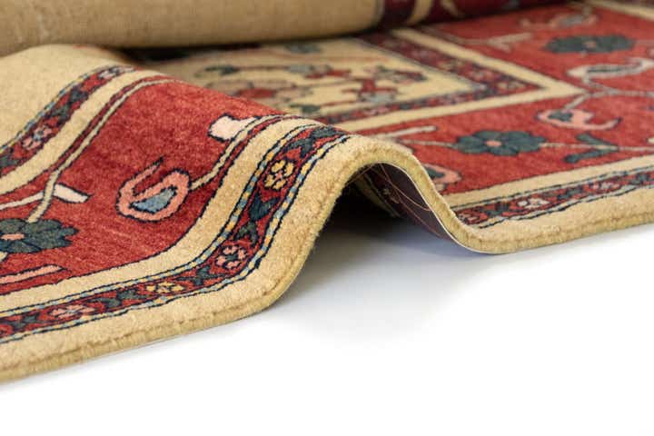 5' 7 x 6' 11 Hand Knotted Kashkuli Persian Rug