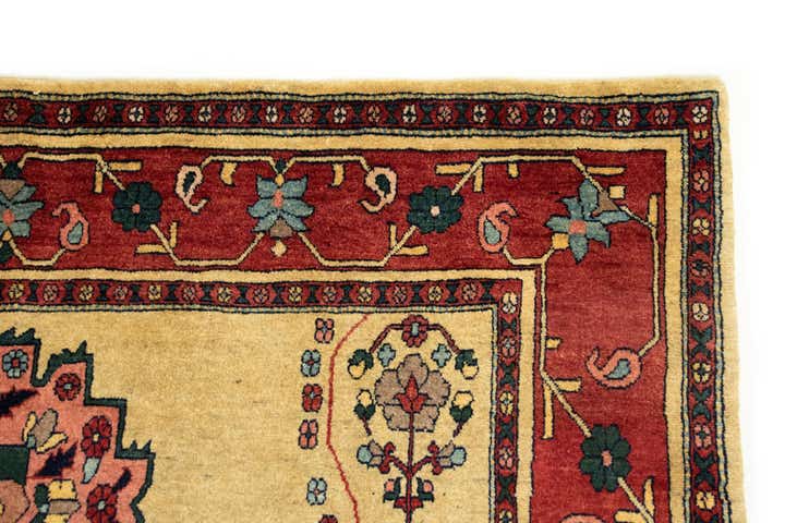 5' 7 x 6' 11 Hand Knotted Kashkuli Persian Rug