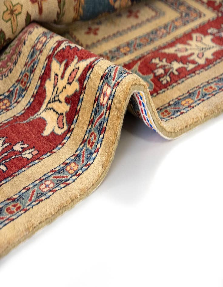 Detail image of 5' 5 x 8' 2  Hand Knotted Kashkuli Persian Rug