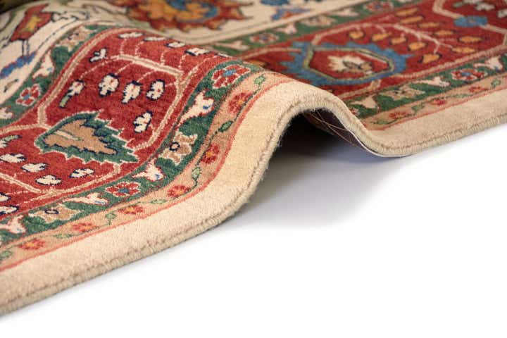 5' 7 x 7' 10 Hand Knotted Kashkuli Persian Rug