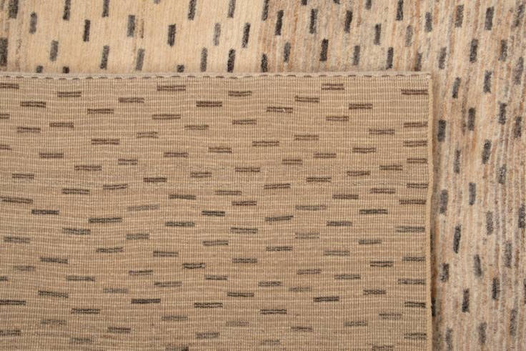 Detail image of 4' 2 x 6' 6 Hand Knotted Kashkuli Persian Rug