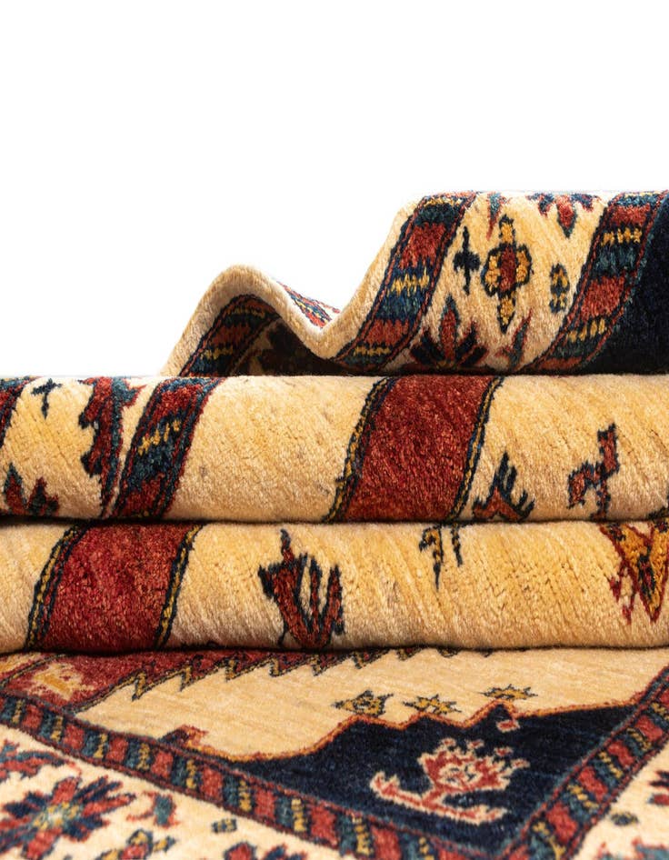 Detail image of 3' 5 x 5' 5 Kashkuli Rug