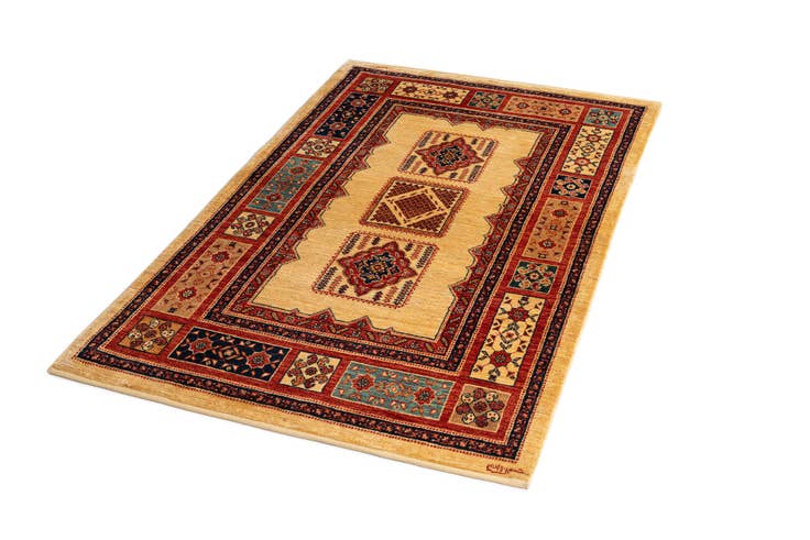 Detail image of 3' 6 x 5' 9 Kashkuli Rug