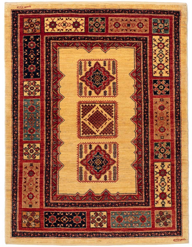 Detail image of 3' 6 x 5' 9 Kashkuli Rug