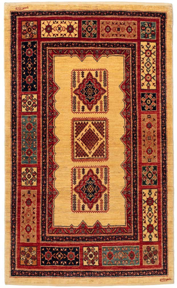 3' 6 x 5' 9 Kashkuli Rug