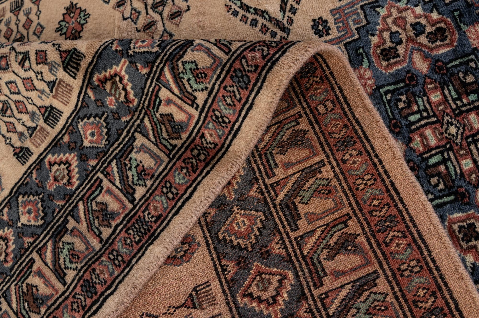 4' 3 x 6' 7 Hand Knotted Kazak Wool Rug