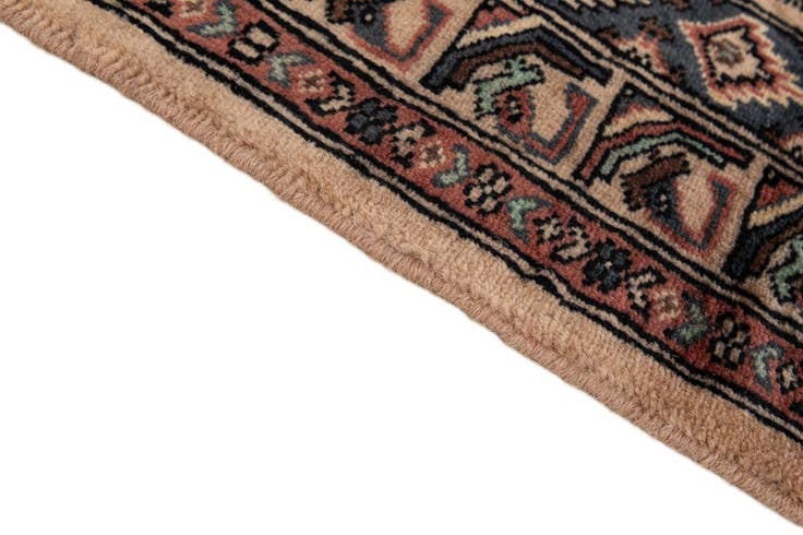 Detail image of 4' 3 x 6' 7 Hand Knotted Kazak Wool Rug