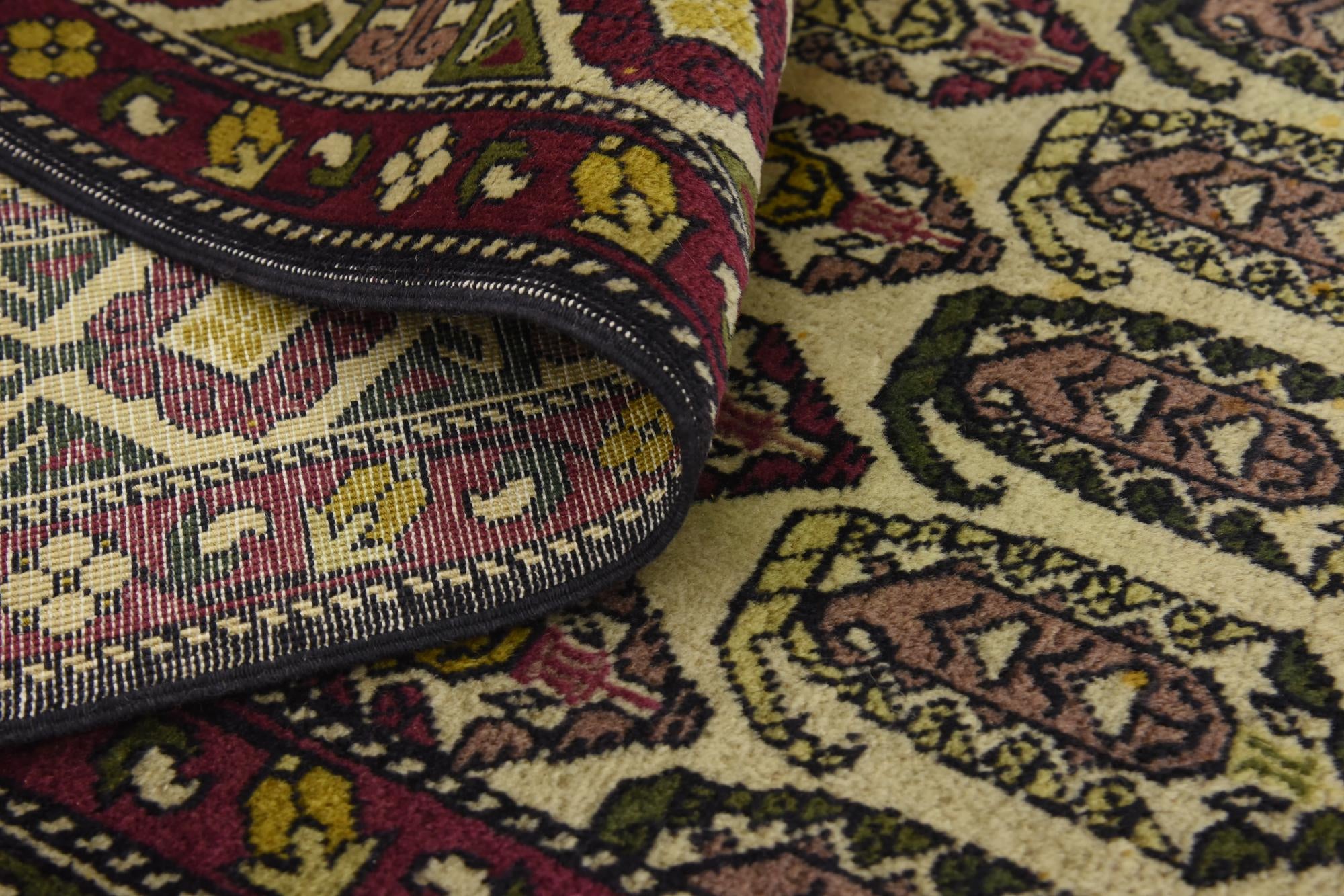 4' 5 x 6' 9 Hand Knotted Kazak Oriental Wool Rug