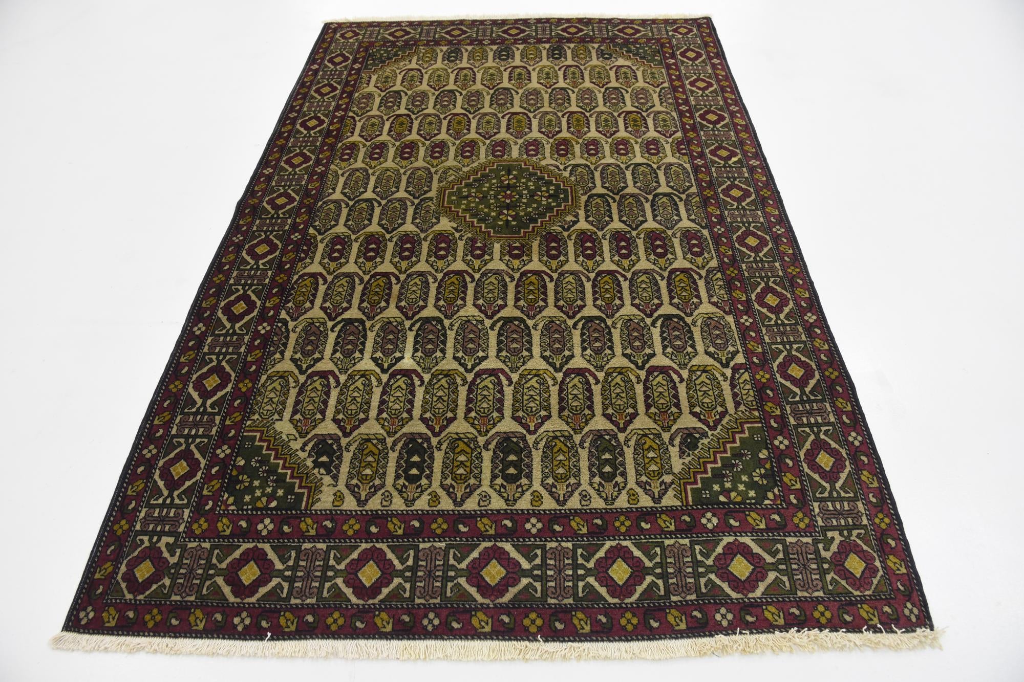 4' 5 x 6' 9 Hand Knotted Kazak Oriental Wool Rug