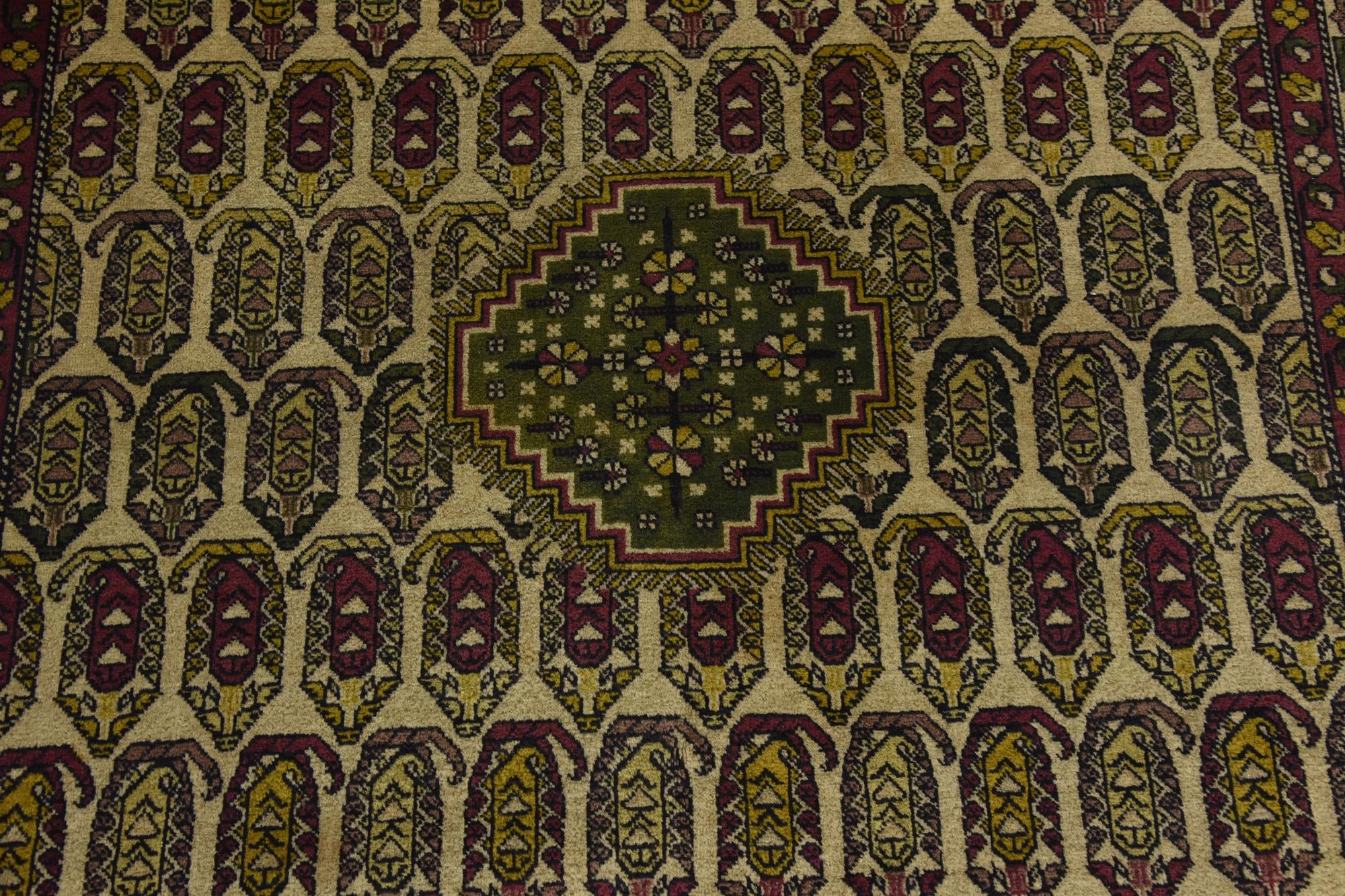 4' 5 x 6' 9 Hand Knotted Kazak Oriental Wool Rug