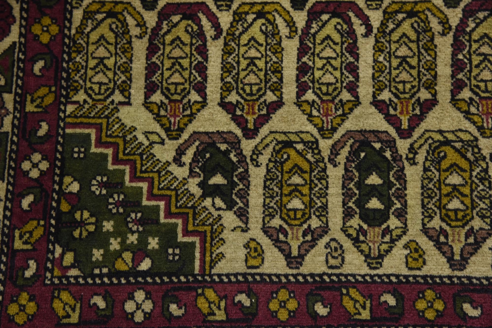 4' 5 x 6' 9 Hand Knotted Kazak Oriental Wool Rug