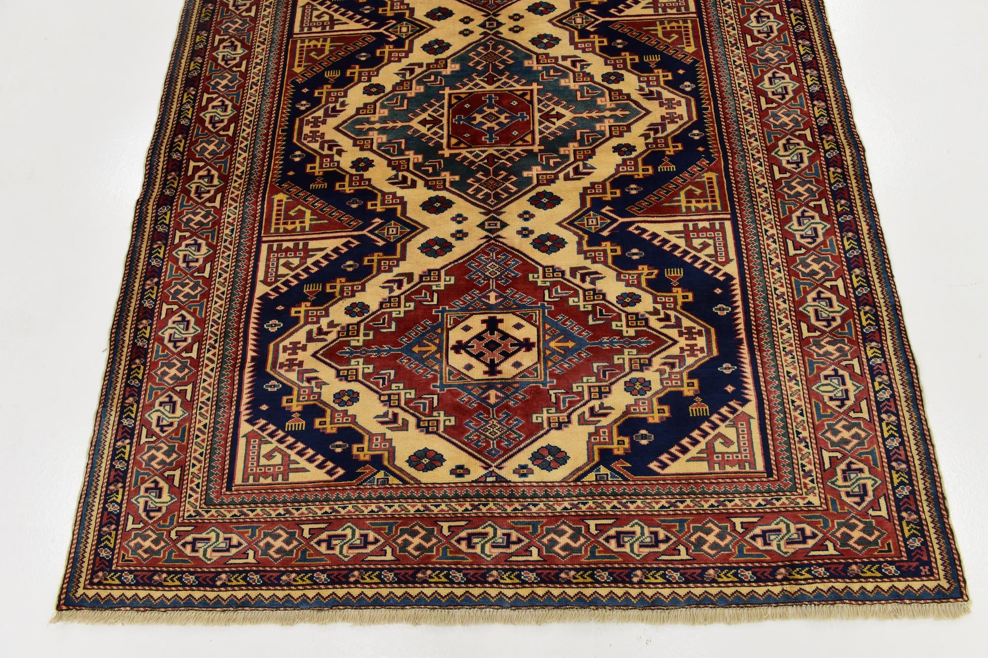 5' x 6' 6 Hand Knotted Kazak Rug