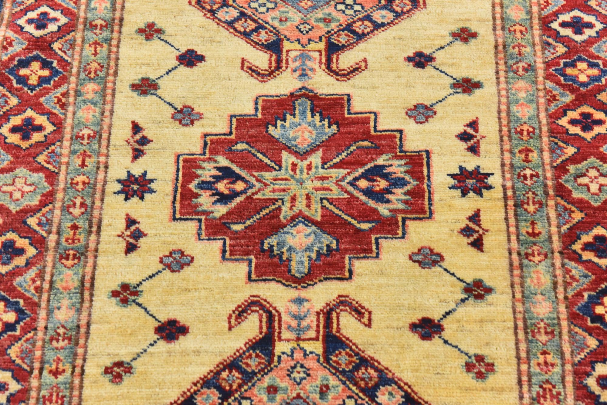 2' 9 x 4' Hand Knotted Kazak Oriental Rug