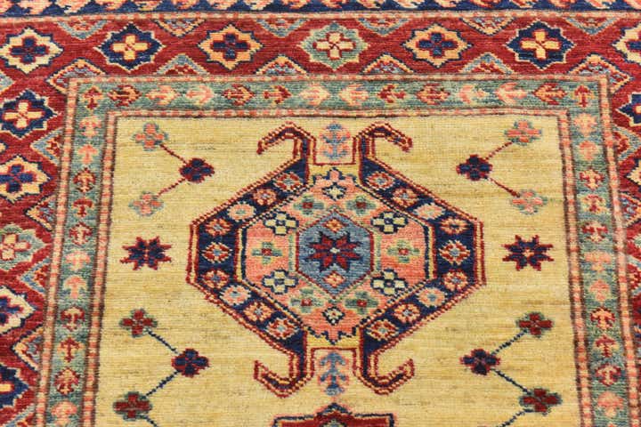 2' 9 x 4' Hand Knotted Kazak Oriental Rug