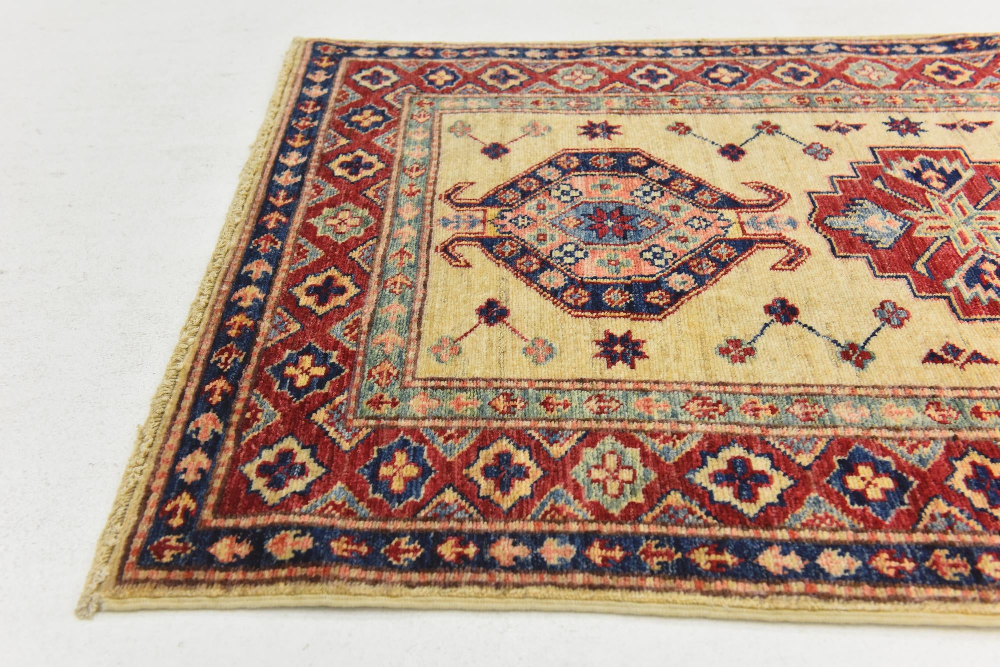 2' 9 x 4' Hand Knotted Kazak Oriental Rug
