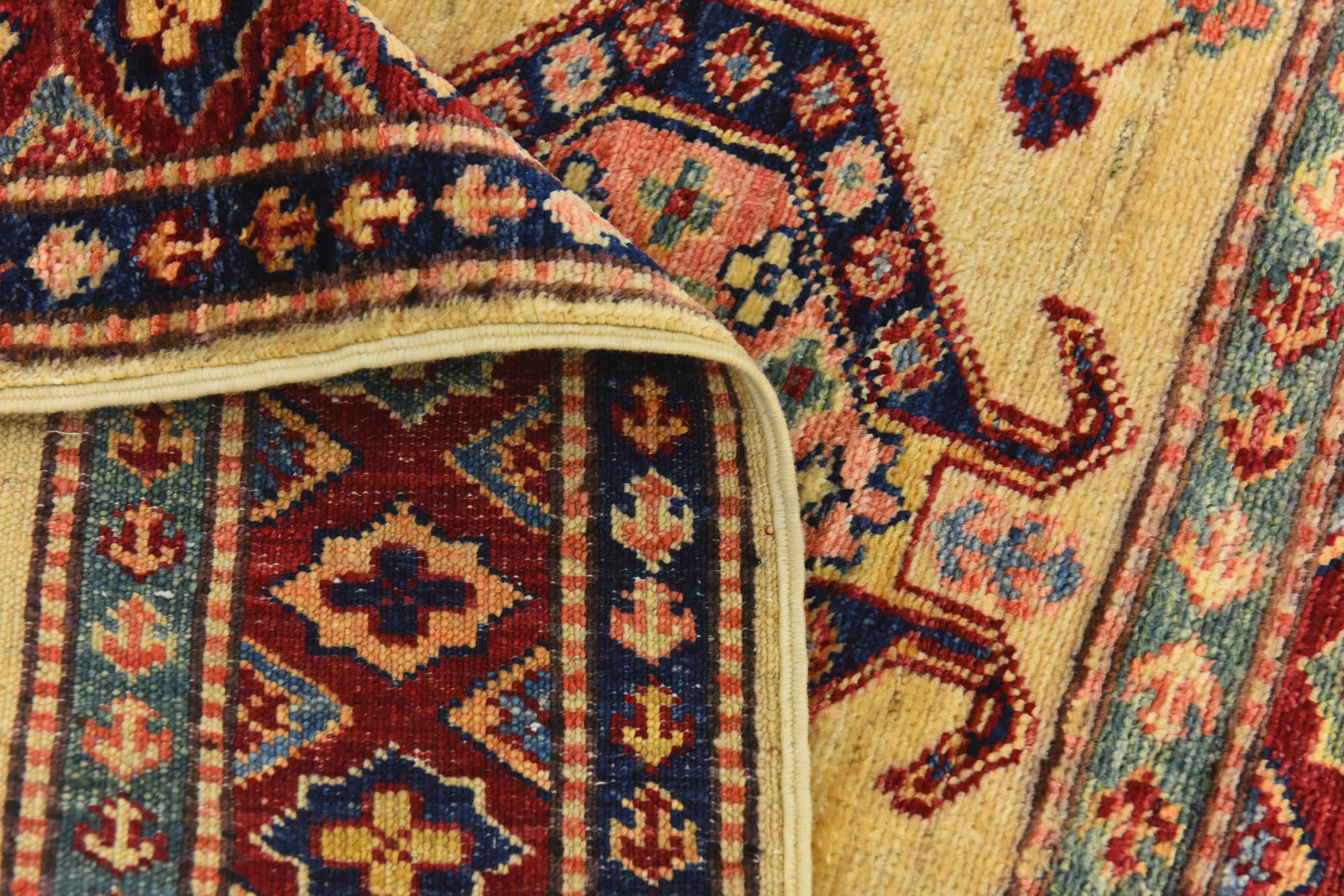 2' 9 x 4' Hand Knotted Kazak Oriental Rug