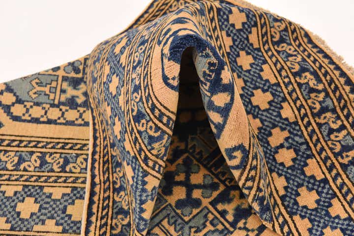 6' 6 x 10' Hand Knotted Kazak Rug