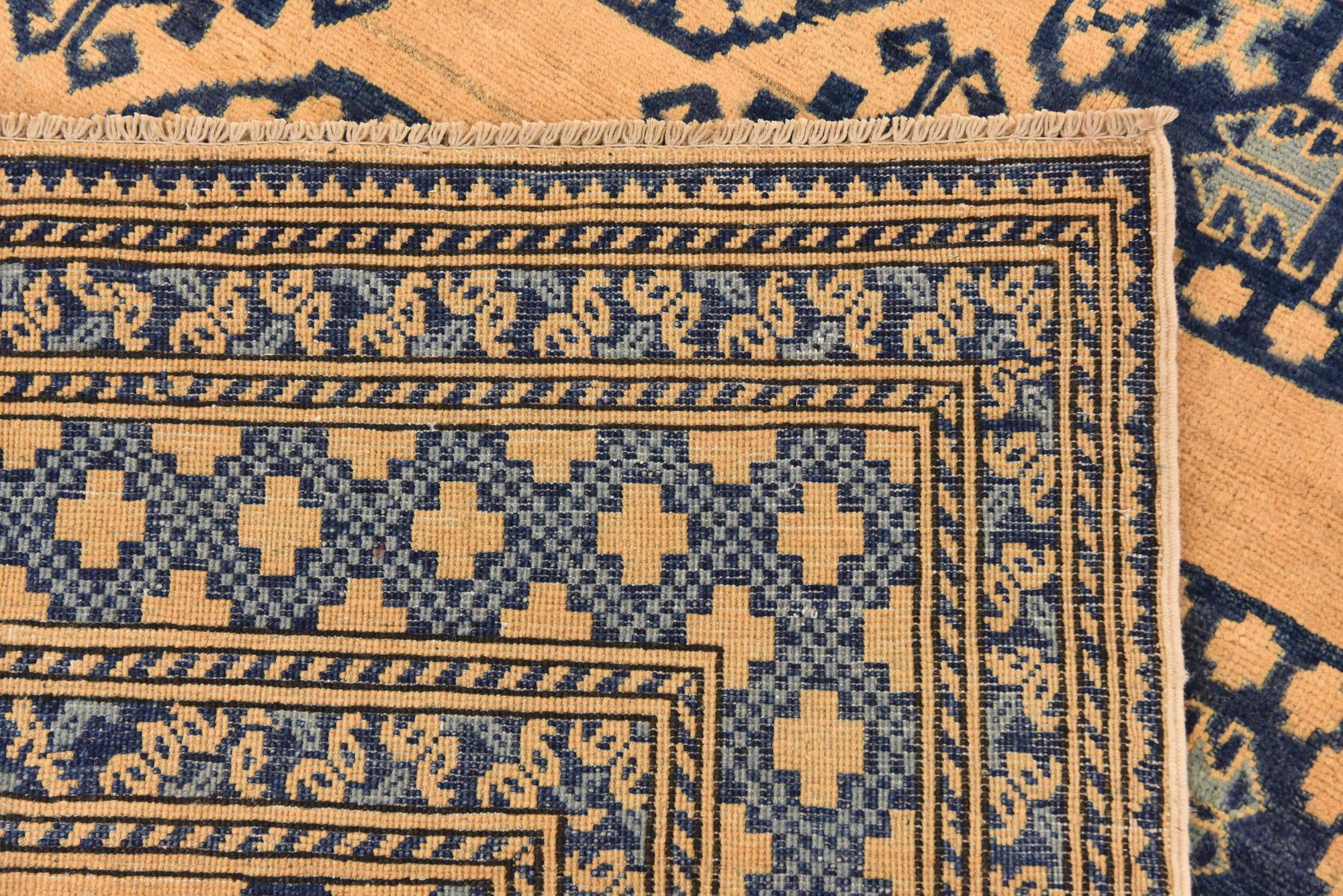 6' 6 x 10' Hand Knotted Kazak Rug