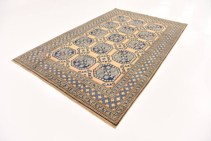 Detail image of 6' 6 x 10' Hand Knotted Kazak Rug