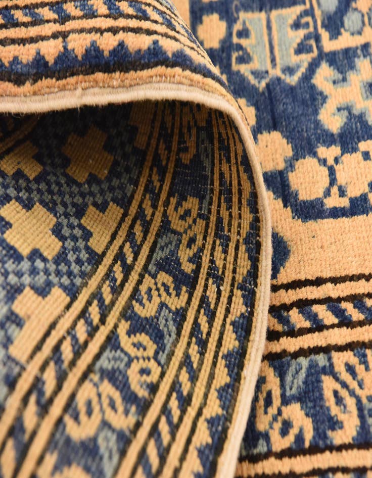 Detail image of 6' 6 x 10'  Hand Knotted Kazak Rug