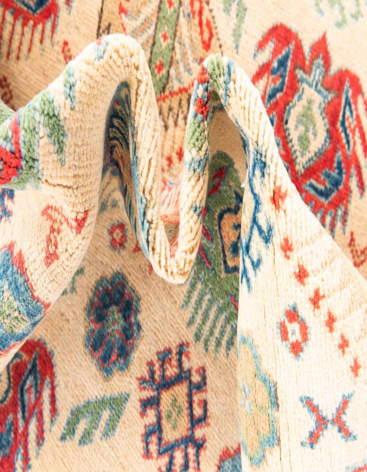 Detail image of 5' 2 x 7' 10  Hand Knotted Kazak Rug