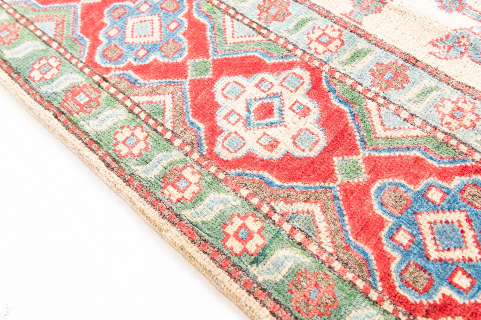 6' x 9' 1 Hand Knotted Kazak Rug