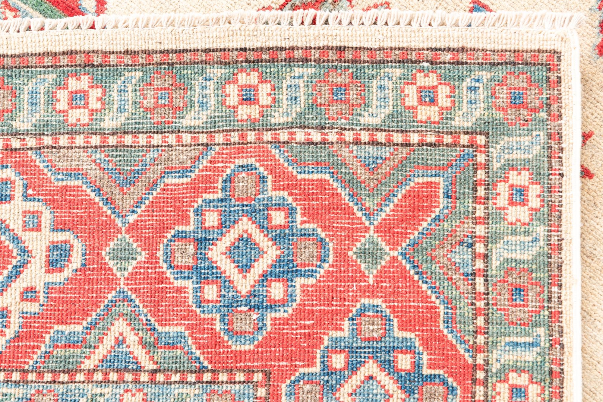 6' x 9' 1 Hand Knotted Kazak Rug