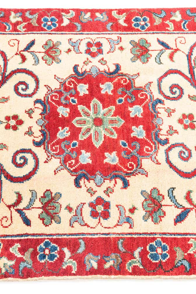 2' 9 x 4' Hand Knotted Kazak Rug