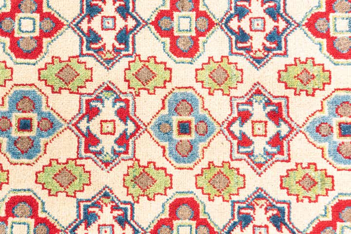 2' 8 x 4' 2 Hand Knotted Kazak Rug
