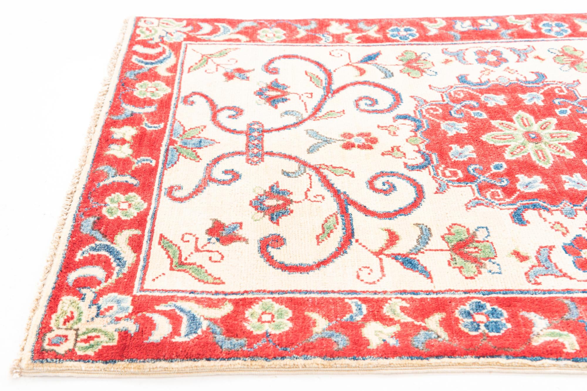 2' 8 x 4' 2 Hand Knotted Kazak Rug