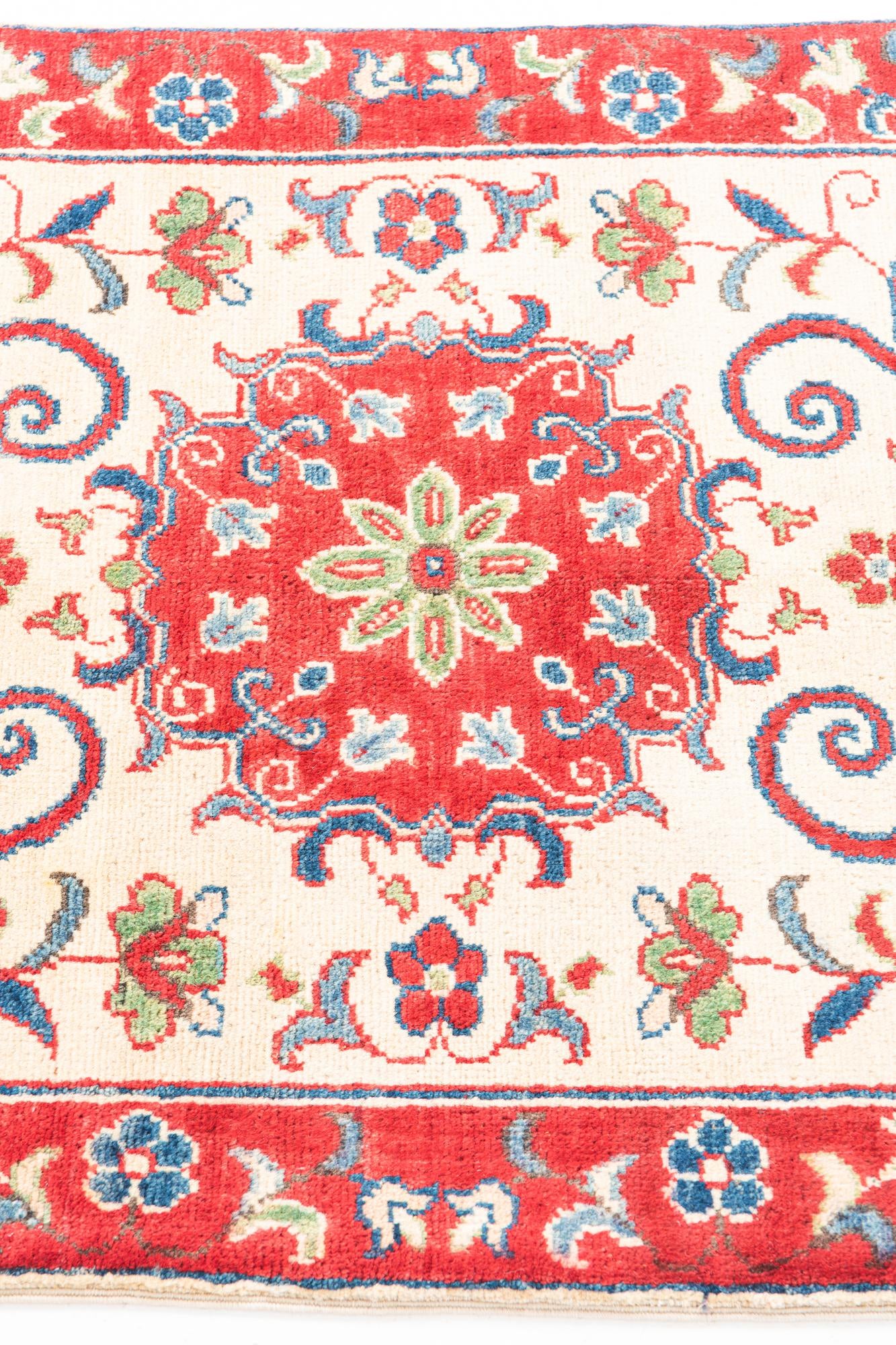 2' 8 x 4' 2 Hand Knotted Kazak Rug